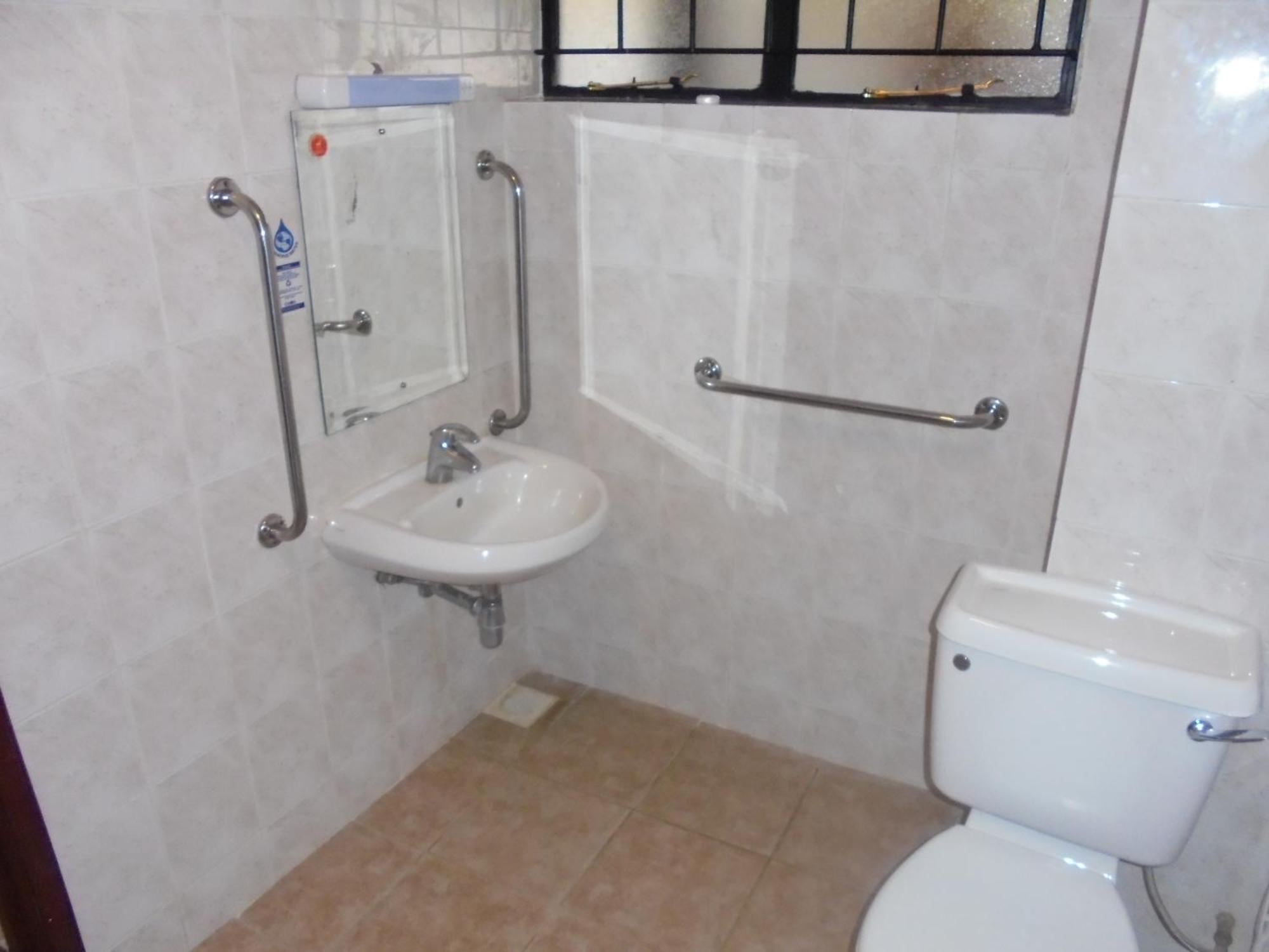 Chak Guesthouse & Conference Center Найробі Номер фото